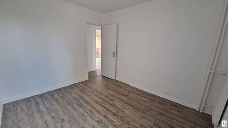 Location Appartement 3 pièces 83m² MONT ST AIGNAN 76130 - Photo 4