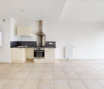 Location Appartement 2 pièces 43m² - Photo 3