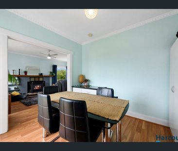 Charming 3-Bedroom Cottage in East Devonport - Photo 4