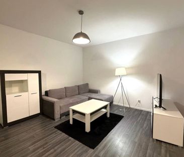 Warszawa, Praga-Południe, Warszawa, Praga-Południe, Ostrobramska - Photo 1