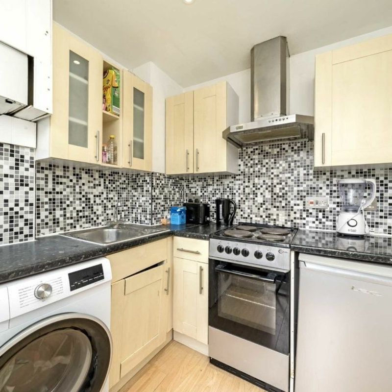 Bloemfontein Avenue - Photo 1