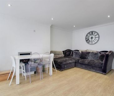 2 bedroom bungalow to rent - Photo 1