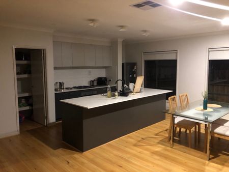 Thornhill Park - Photo 3