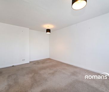 2 bedroom maisonette to rent - Photo 5