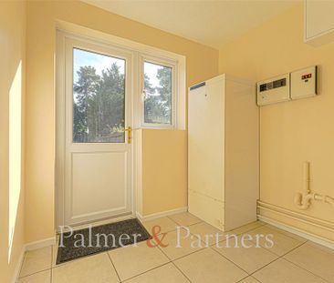 3 bedroom detached house to rent - Photo 1