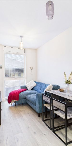 Clivemont Road, Maidenhead Clivemont Road, Maidenhead - Photo 1