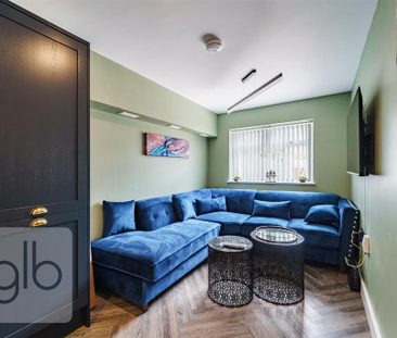 1 bedroom in a house share to rent - Photo 1