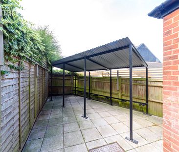property to rent - Photo 3