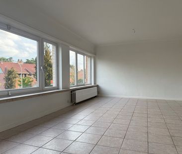 Lichtrijk appartement met terras en garagebox - AFSPRAAK MAKEN VIA ... - Photo 3