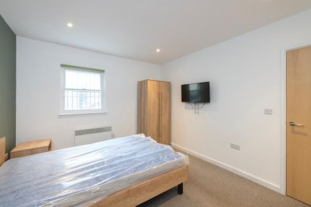 2 bedroom flat to rent - Photo 3