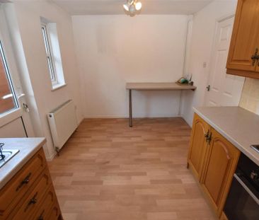 2 bedroom terraced house to rent - Photo 5