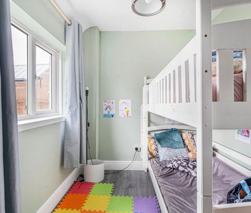 Cherry Crescent, Brentford, TW8 8NN - Photo 6