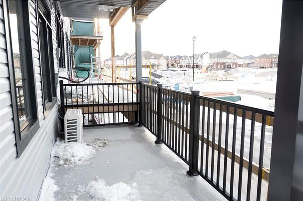 For Lease - 142 Oat Lane, Kitchener, Ontario - Photo 1