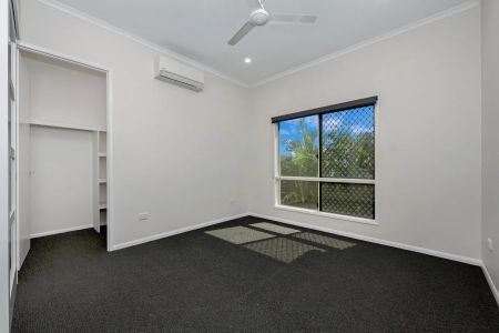 Bushland Beach Beauty - Photo 2