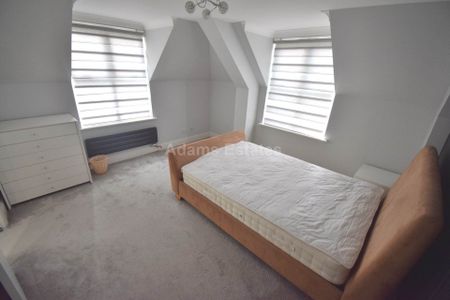 Price £1,700 pcm - Available Now - Furnished - Photo 4