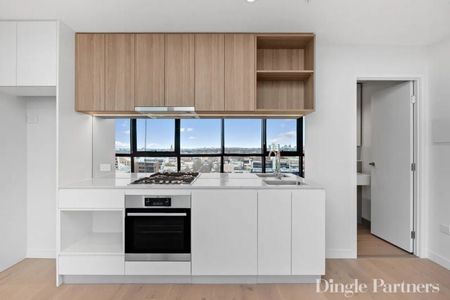 MODERN LIVING IN SOUTHBANK! - Photo 5