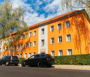 Schöne 2-Raum Wohnung mit Balkon in ruhiger Lage zu vermieten! - Photo 1