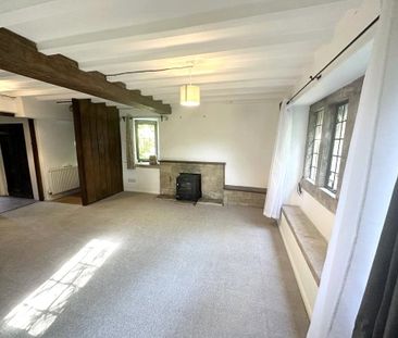 A refurbished Grade II listed period cottage in this desirable vill... - Photo 2