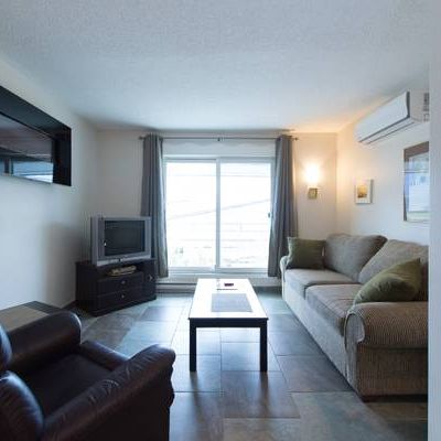 Salmon Arm-deluxe furnished 1 bedroom available Sept 19 $1450 - Photo 4