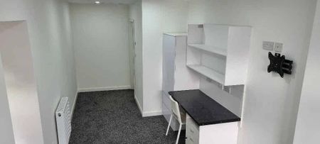 1 Bedroom Apartment - Photo 4