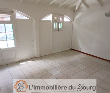 Location Maison 3 pièces 80m² STE ROSE 97115 - Photo 1