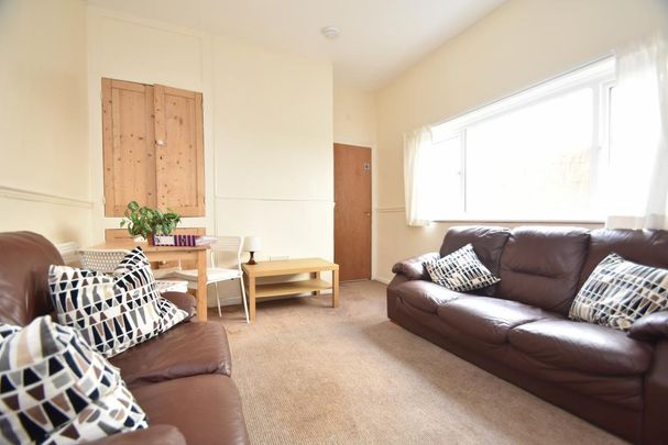 5 bedroom terraced house to rent - Photo 1