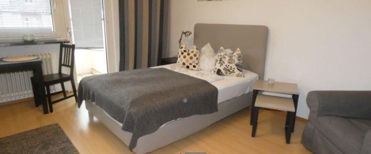 FUSSLÄUFIG ZUR SCHWEIZER STRASSE: modern eingerichtetes Apartment nahe der Schweizer Strasse - Photo 1