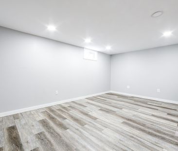 For Lease - 46 Austen Lane, Barrie, Ontario - Photo 4