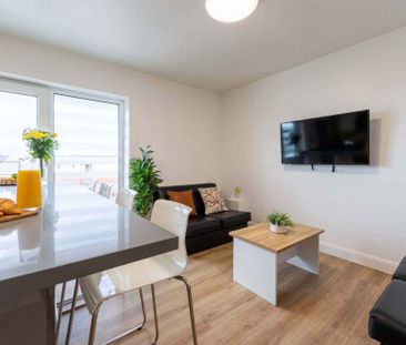 Gold Ensuite - Photo 1