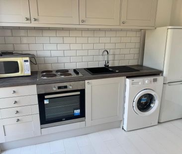 The Avenue - Photo 1