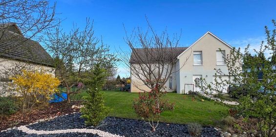 A Louer ! Magnifique maison meublée de 4 chambres avec piscine et jardin idéalement situé au Golf de la Wantzenau - Photo 3