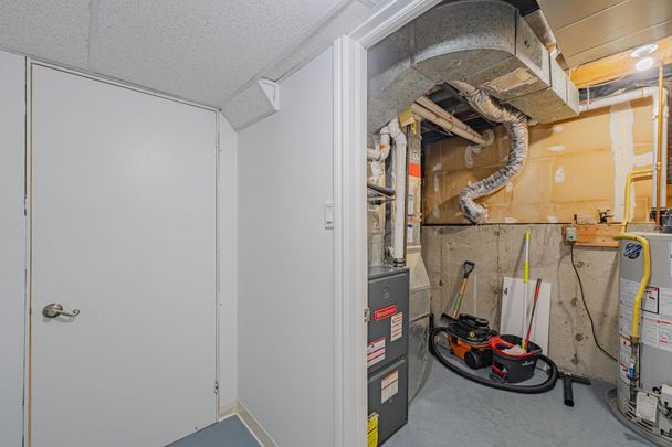 For Lease - 268 WOODFIELD Drive, Tanglewood - Grenfell Glen - Pineglen, Ontario - Photo 1