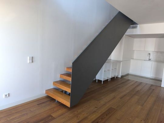 2 room luxury Duplex for rent in Lisbon, Portugal - Photo 1