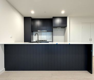 Modern Living in Prime Fairfield Location - Photo 3