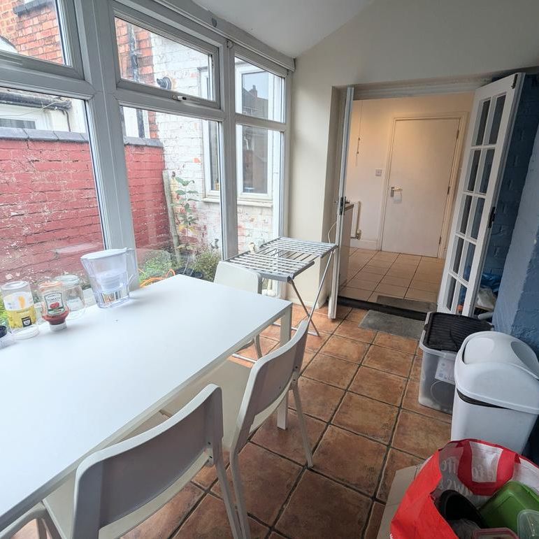 1 bedroom in a house share to rent - Photo 1