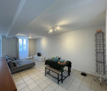 Location Appartement 3 pièces 53m² LE MAY SUR EVRE 49122 - Photo 1