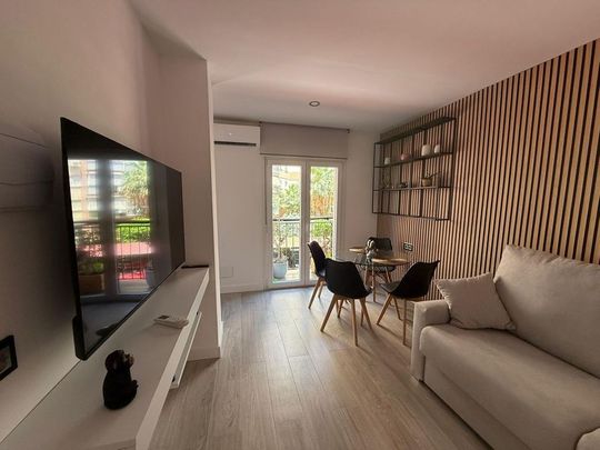 Alquiler de piso en Calle Blanca Paloma, 5 - Photo 1