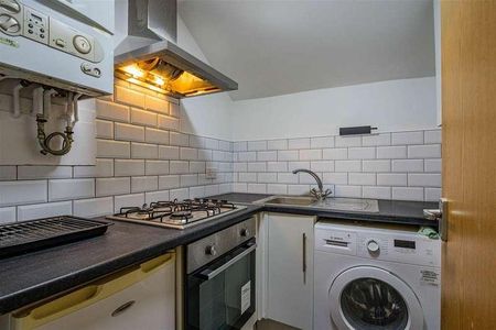 Richards Terrace, Roath, CF24 - Photo 2