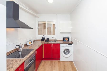 Carrer de les Illes Canàries, Valencia, Valencian Community 46023 - Photo 4