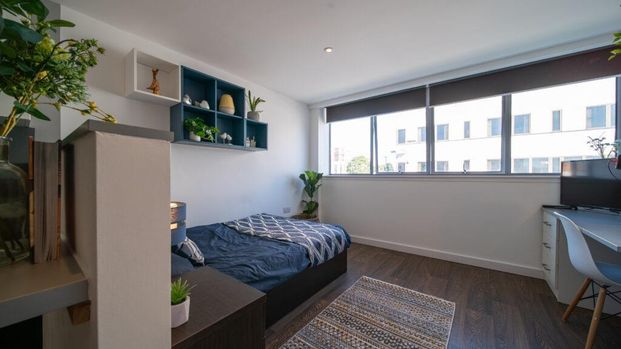 Studio to rent - Photo 1