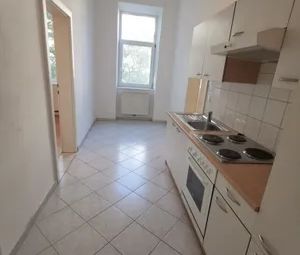 Sonniger Altbau nahe U6-Dresdnerstraße - Photo 1