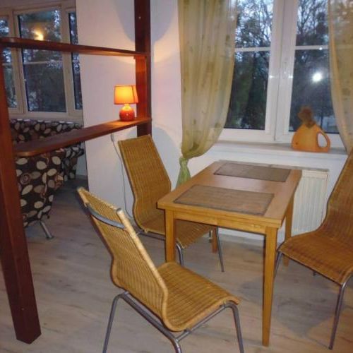 VESELÁ: Atypický 2-izb. ZARIADENÝ byt 48 m2 + LOGGIA 9 m2, 1.p. - Fotografia 1