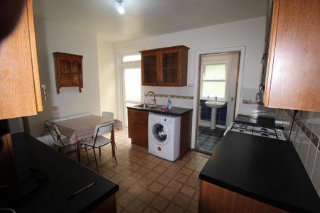 2 bedroom terraced house to rent - Photo 5