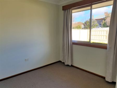 2 BEDROOM UNIT CLOSE TO CBD - Photo 3