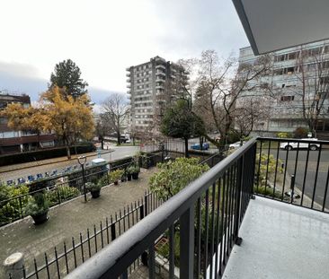 Lancaster House - Photo 5