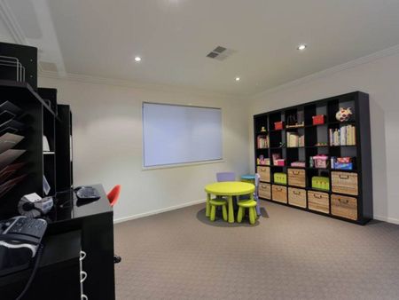 19 Lancaster Street, Coorparoo QLD 4151 - House For Rent | Domain - Photo 4