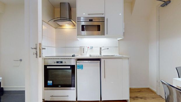 Studio to rent - Photo 1
