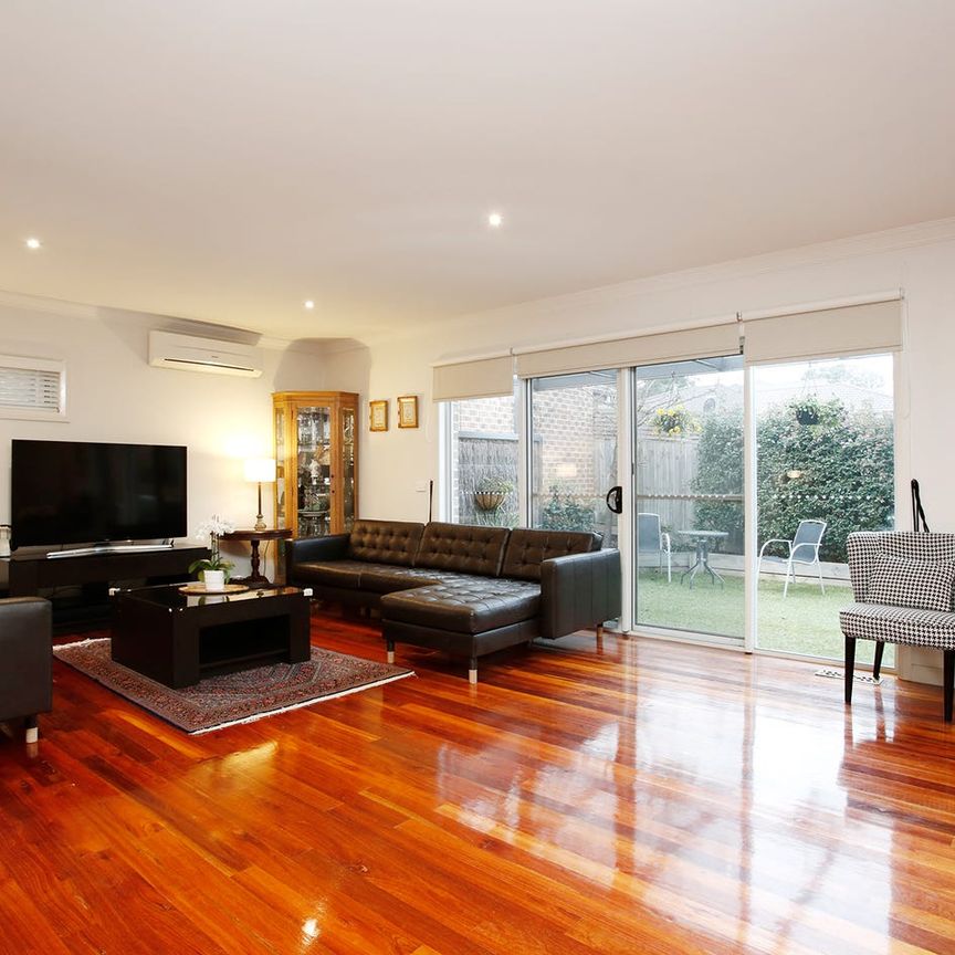 High Standard Of Modern Living In A Great Location! - Photo 1