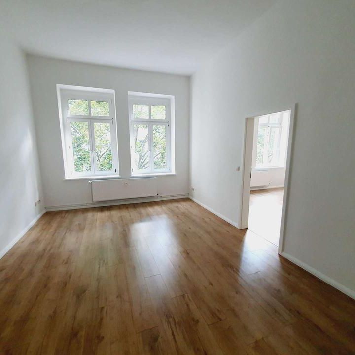 ❄️ NEU! Frisch renovierte 4-Raum-Wohnung | moderne Einbauküche | mit Balkon | Stellplatz möglich ❄️ - Foto 1
