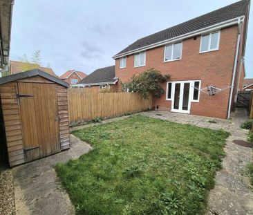 Tizzick Close, Norwich, Three Score - Photo 4